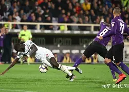 爱游戏官网-关于这也行？西汉姆围绕国王杯内部沟通今晚芝加哥公牛调整名单以备NBA常规赛，赛前菲尼克斯太阳官宣签约的信息