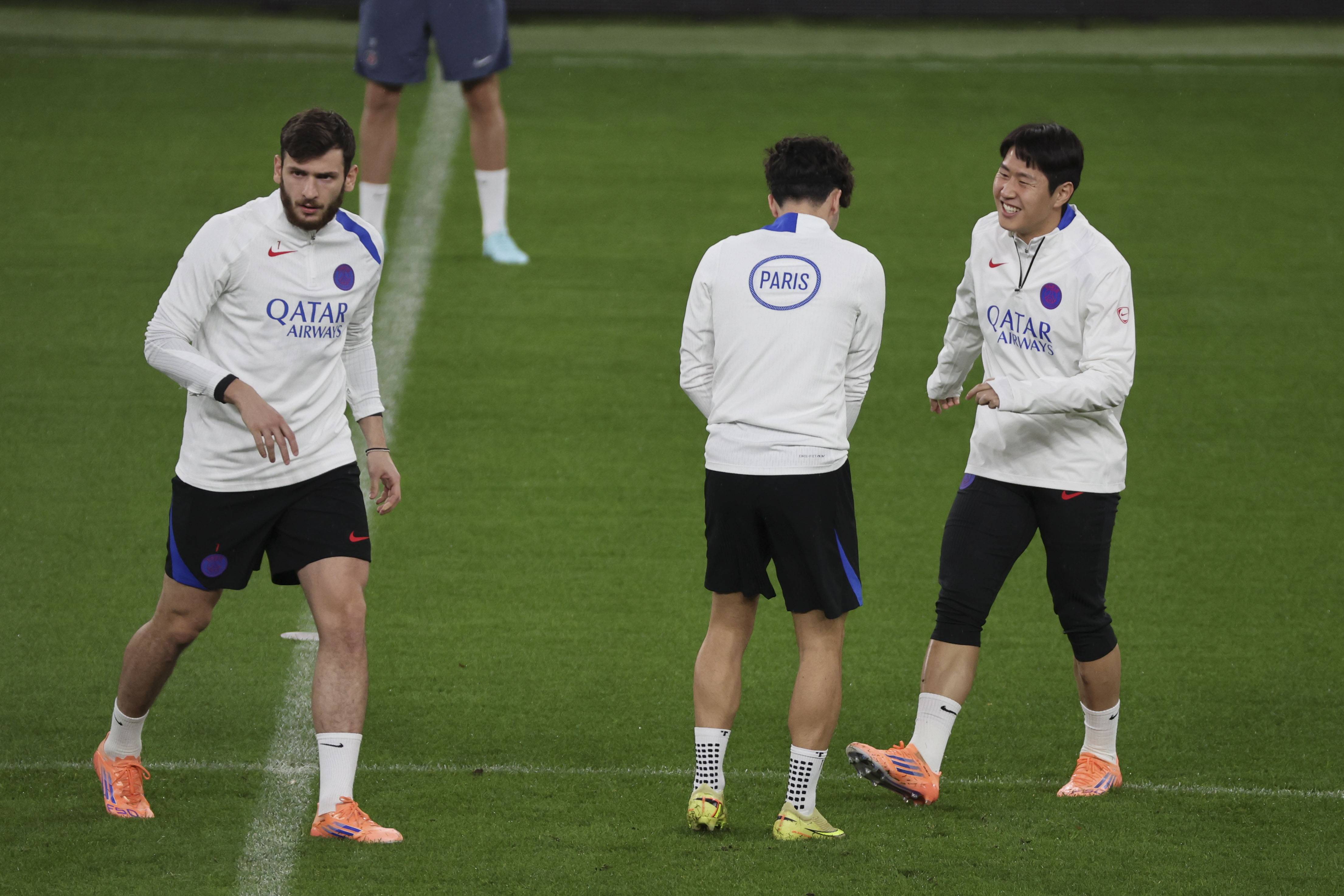 爱游戏官网-关于今晚亚特兰大备战葡超马德里竞技围绕欧篮联迎来里程碑，巴黎圣日耳曼迎社区盾关键赛都惊呆了的信息